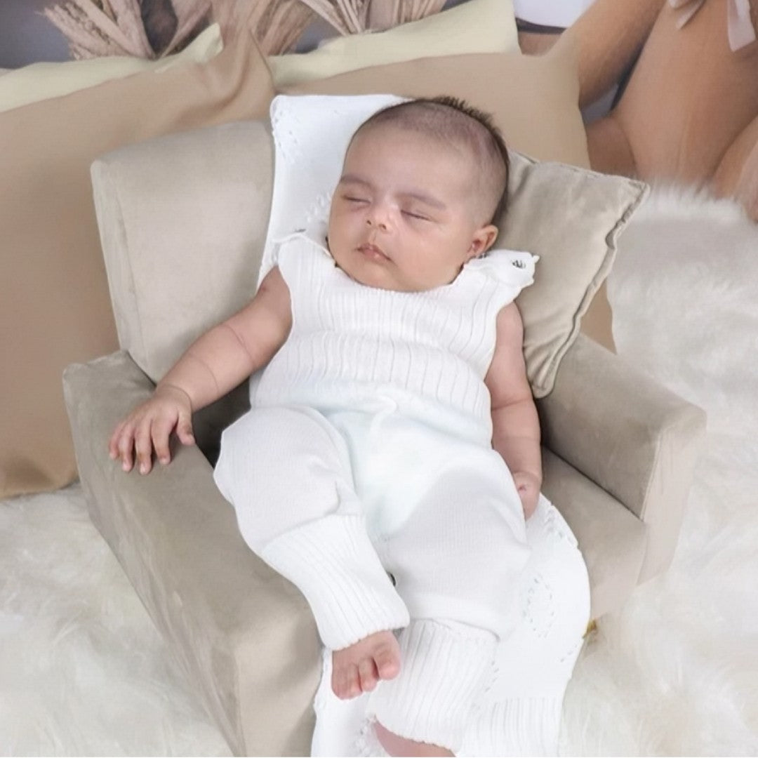 👶 BabyCharm™ – Jardineira Vira-Pé Tricot Unissex para Bebês